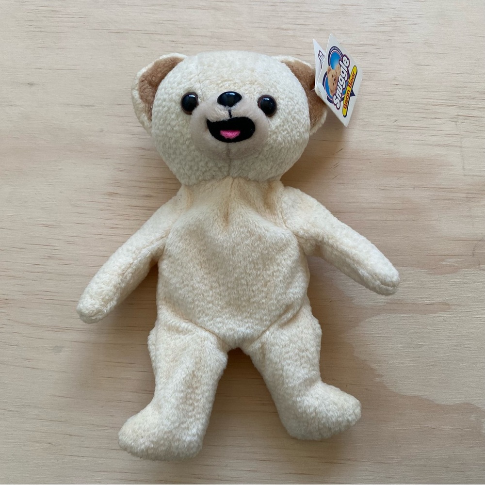 🌻BOGO 50% Off🌻 Vintage Snuggle bear